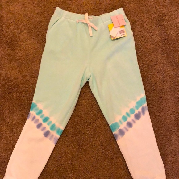 Little girls matching sweatsuit, top size medium, pants size small, never worn - Picture 2 of 6